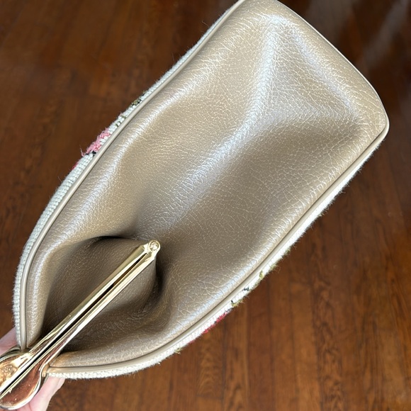 60s Large Tapestry Top Handle Purse - Picture 4 of 14